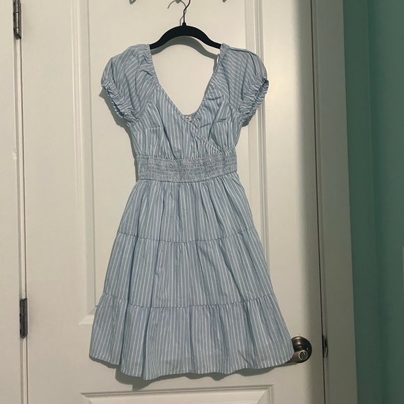 Hollister Blue and White‎ Dress Size Extra Small - Picture 2 of 5